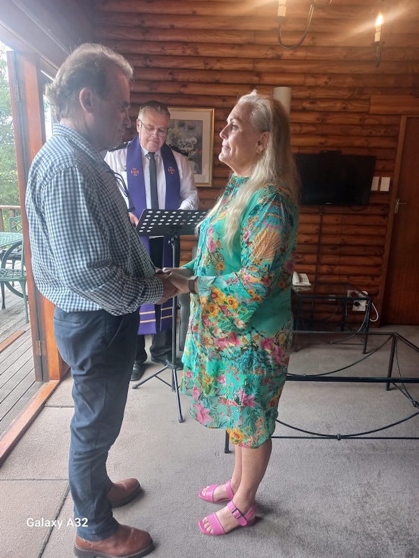 Wedding ceremony by Dr. Gerrit Rademeyer in Roedtan